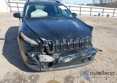 2018 Jeep Cherokee Latitude Fwd z USA, uszkodzony, nr VIN 1C4PJLCB7JD620882